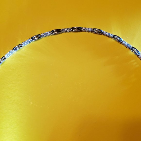 BRAND  NEW  DIAMOND  TENNIS  BRACELET  14K  WHITE  GOLD - Picture 5 of 8